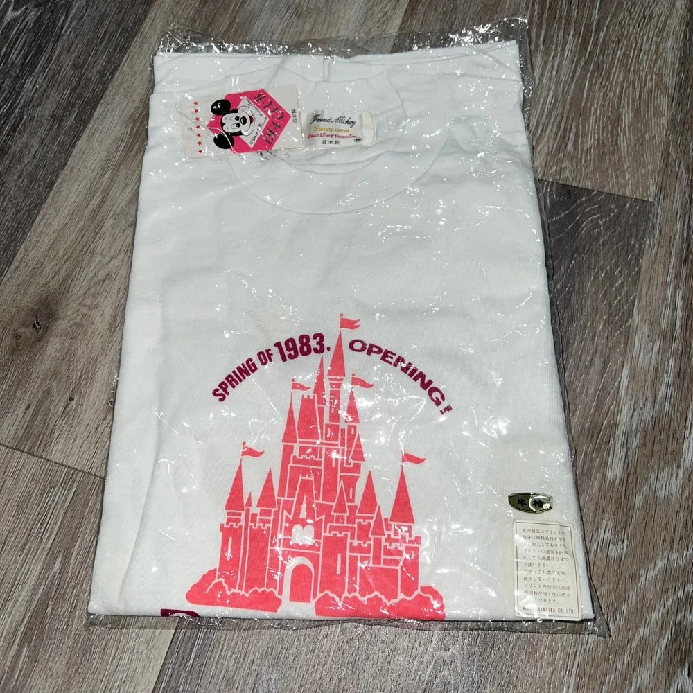 Disney Castle Rare NWT Tokyo, Japan One Stitch Vintage T shirt Size Medium - Picture 1 of 4
